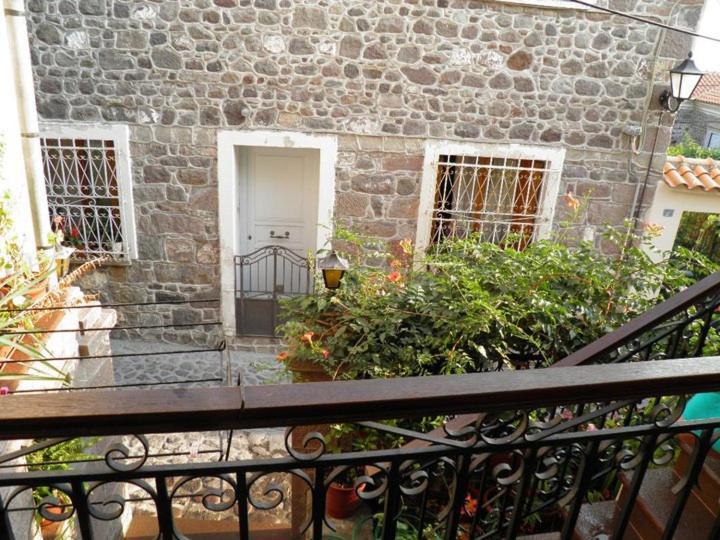 Μαχη Ενοικιαζόμενα Δωμάτια Mythimna Zewnętrze zdjęcie